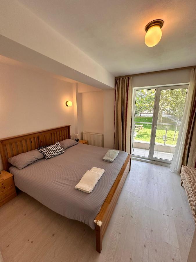 Manolaire Airport Residence Otopeni Exteriér fotografie