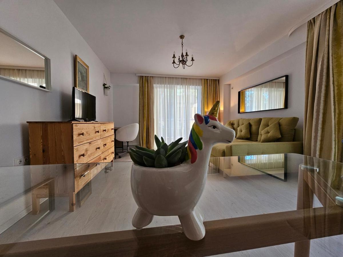 Manolaire Airport Residence Otopeni Exteriér fotografie